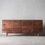 Buffet en noyer massif minimaliste 4 portes, pieds fuselés, 140 ou 160 cm