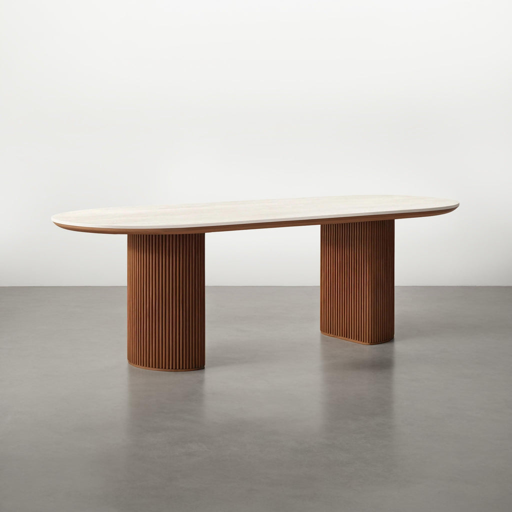 Table à manger, structure bois massif et plateau pierre frittée - Maison Delore