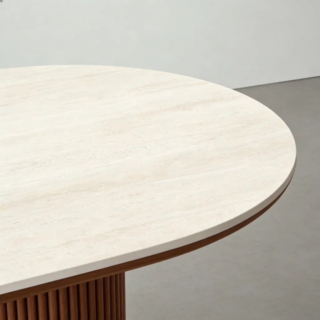 Table à manger, structure bois massif et plateau pierre frittée - Maison Delore