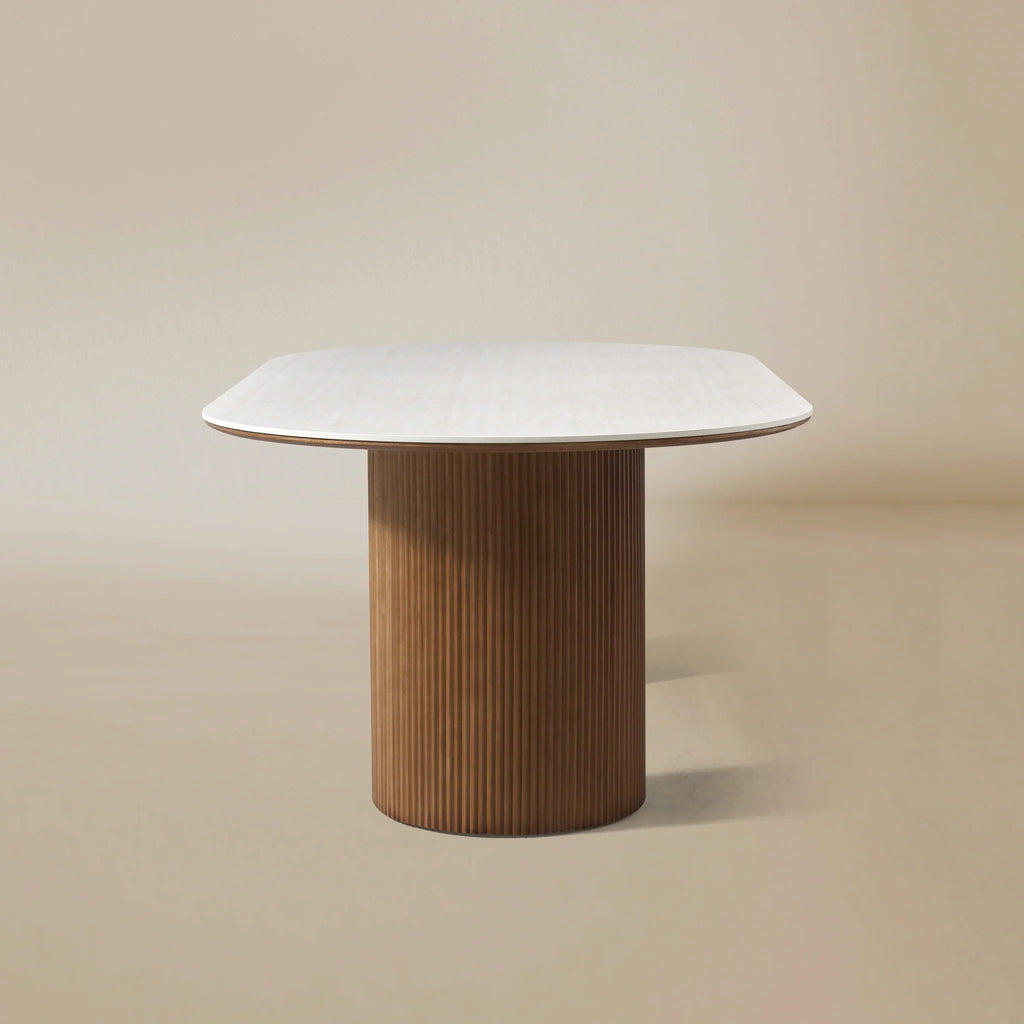 Table à manger, structure bois massif et plateau pierre frittée - Maison Delore