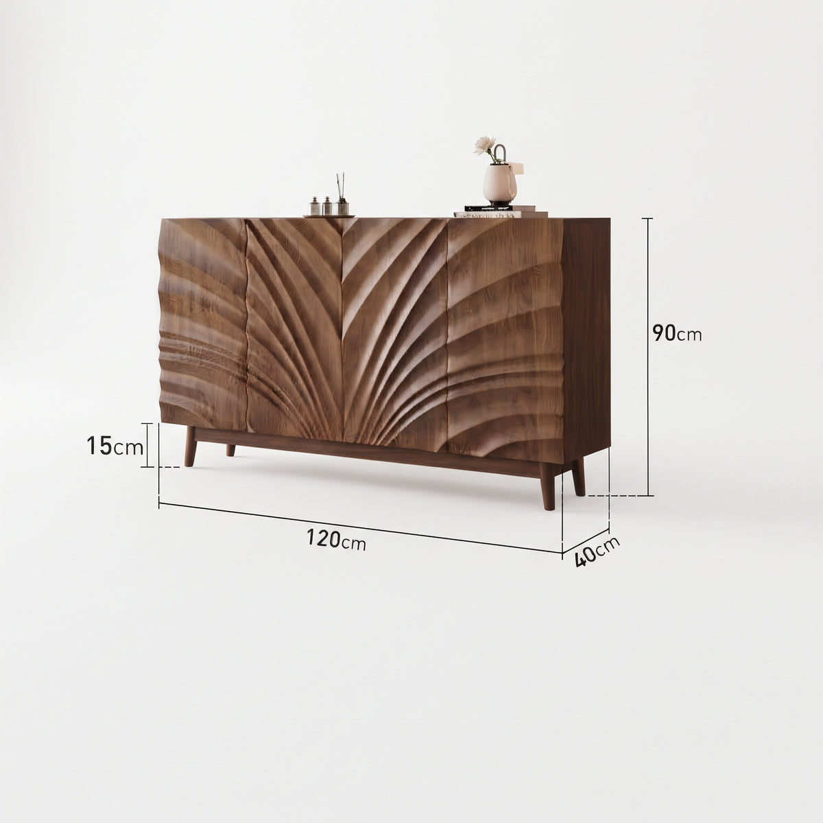 Buffet en noyer sculpté motif éventail 4 portes, 150 cm