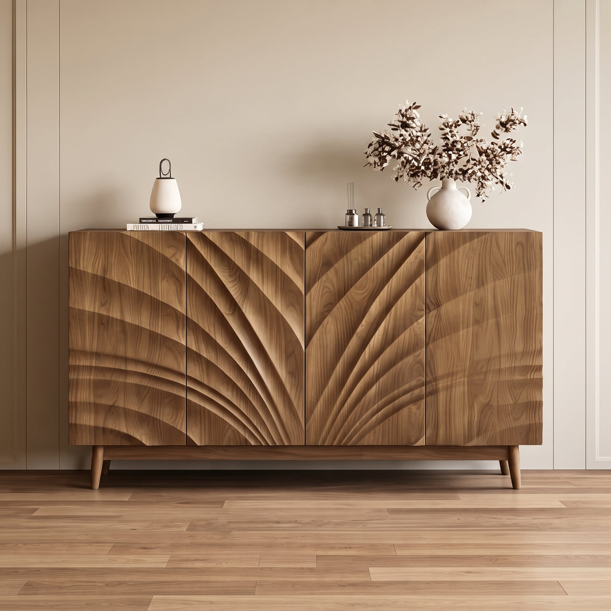 Buffet en noyer sculpté motif éventail 4 portes, 150 cm